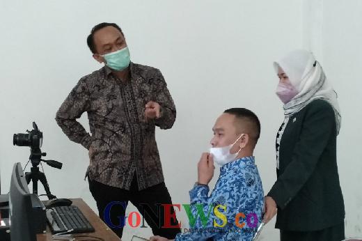 10 Disdukcapil Terbukti Tambah Syarat Pengurusan Dokumen Kependudukan
