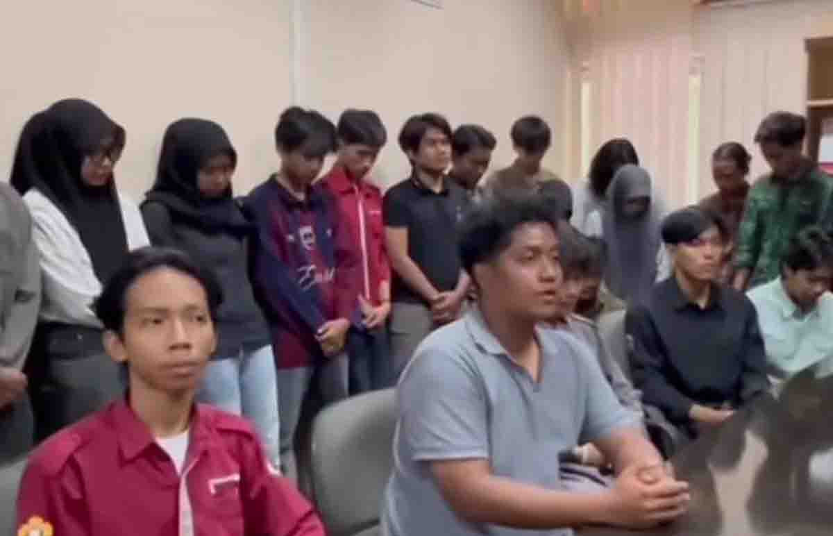Ospek Unsri Diwarnai Aksi Cium Kening, Video Viral Picu Kecaman