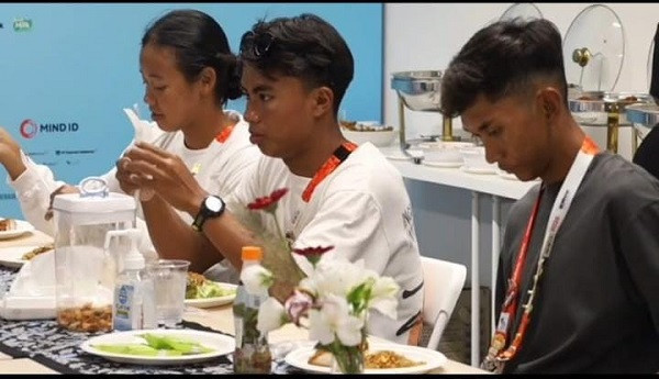 GoNews.co Para atlet Indonesia saat meny