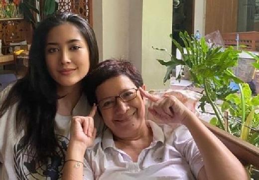 Maura Magnalia, Putri Waketum Golkar Nurul Arifin Meninggal Dunia