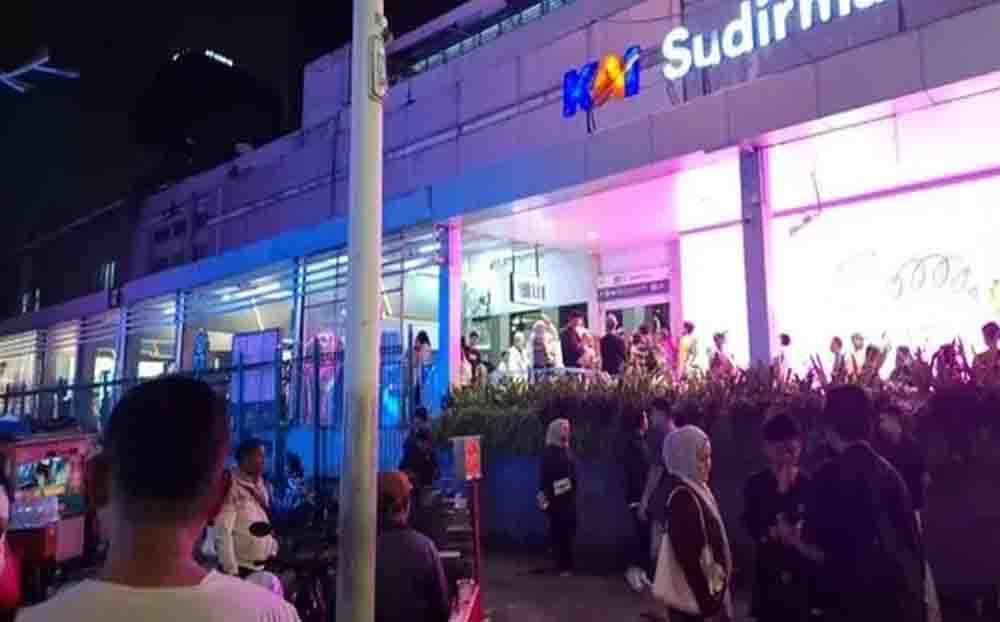 Bisnis Empati di Trotoar Sudirman, Jualan Rasa Iba Berbalut Donasi