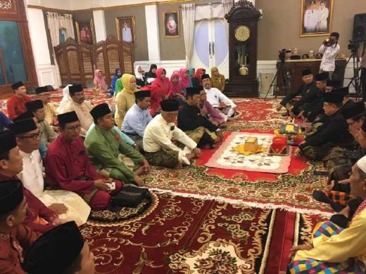 LAM Riau Merisik di Kediaman Gubernur Riau