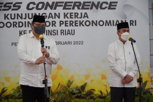 Di Hadapan Tokoh Agama dan Masyarakat Riau, Menko Airlangga: Kemiskinan Ekstrem Ditargetkan Mendekati Nol Pada 2024