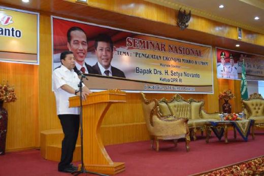 Bertemu Mahasiswa di Sumatera Barat, Novanto Ceritakan Pengalamannya dari Supir Menjadi Ketua DPR RI