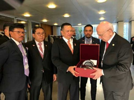 Ketua DPR Minta ASEAN Tegas Selesaikan Krisis Rohingya
