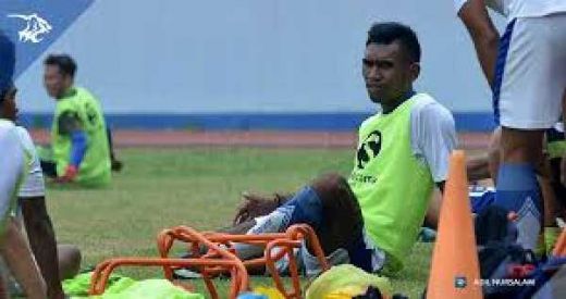 Zaenal Berharap Bisa Memikat Hati Mario Gomez Persib Bandung