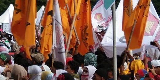 Bendera Partainya Berkibar di Kampanye Prabowo Sandi, Ini Kata Golkar