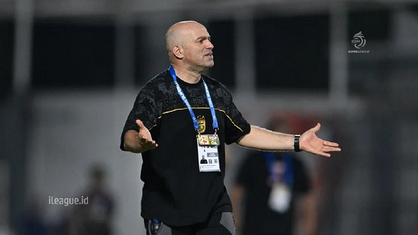 Tavares Libatkan Pemain Persebaya Membedah Titik Lemah
