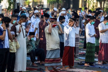 Kemenag: Ada Kemungkinan Lebaran Pemerintah dan Muhammadiyah Jatuh pada 2 Mei