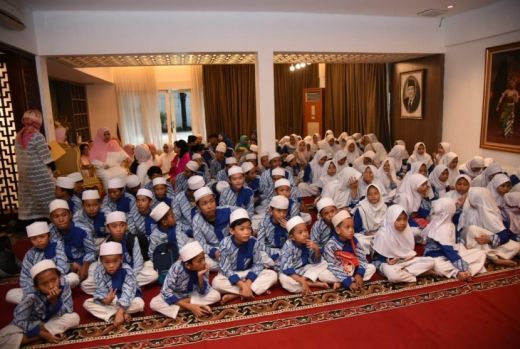 Berkah Ramadan, PIA DPR Gelar Bukber dan Santuni Anak Yatim