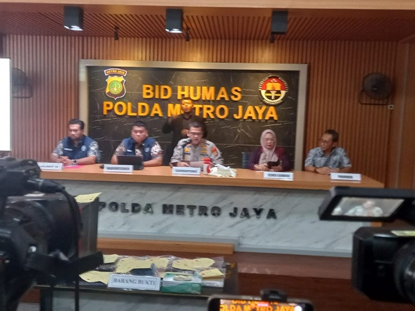 Ditressiber Polda Metro Jaya Tangkap 4 Pelaku Penjual Simcard Perdana Berisi Data Pribadi