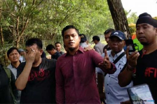 Gara-gara Adu Mulut, Pengacara Neno Warisman Diamankan Polisi di Bandara SSK II Pekanbaru