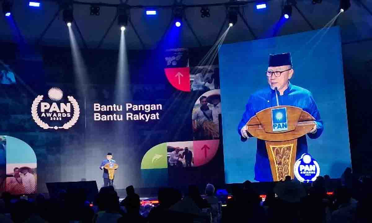 Zulhas Sanjung Prabowo Soal Pasal 33 UUD 1945 di PAN Awards 2025
