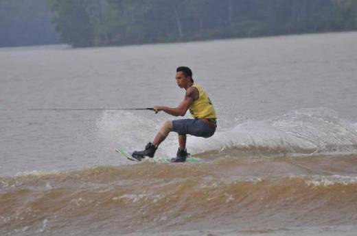 Atlet Ski Air Riau Suprianto Sumbang Medali Perunggu