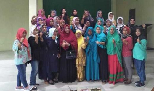 5 Ormas Emak-emak Ini Bersatu Siap Menangkan Prabowo-Sandi di Riau