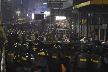 Demo Pelajar Ricuh, Penumpang KRL Diimbau Tak Naik dari Stasiun Tanah Abang