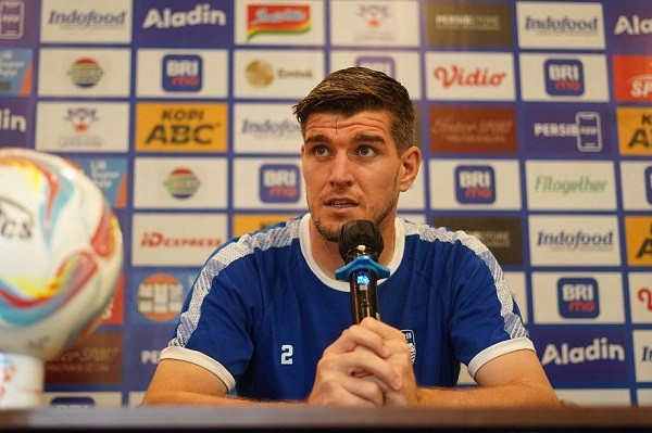 Nick Kuipers Akui Tak Muda Redam Dua Striker Berbahaya Persija Jakarta