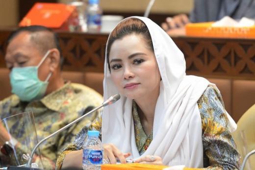 Novita Wijayanti Kritik Keras Tes PCR untuk Naik Pesawat!