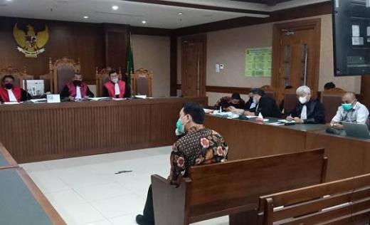 Azis Syamsuddin ke Hakim: Saya Apes Ketua!