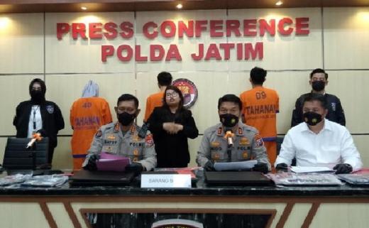 3 Orang DC Pinjol Ilegal di Surabaya Ditetapkan sebagai Tersangka