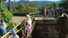 Jembatan di Solok Selatan Ambruk, Ribuan Warga Terisolir