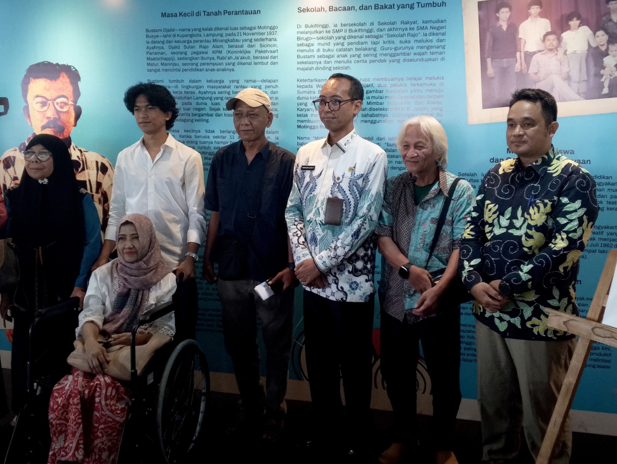 Dispusip DKI Kukuhkan Perpustakaan sebagai Ruang Kreatif melalui Pameran Motinggo Busye