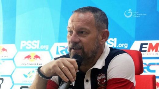 Dejan Antonic Dampingi PSS Hadapi PSM Makassar