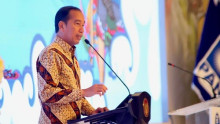 Rakornas PAN di Semarang, Jokowi: Oh, Ini Strategi Mendekati Pak Ganjar Ya?