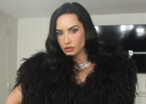 Demi Lovato Puas, Lelah Tur Terbayar oleh Besarnya Dukungan Penggemar