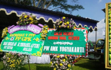Karangan Bunga Ganjar Presiden Hiasi Lokasi Pengumuman Capres PPP
