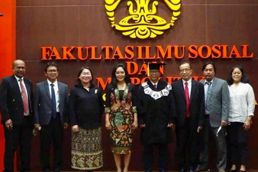 Rieke Oneng Raih Gelar Doktor Ilmu Komunikasi, Disertasinya Ngeriii...