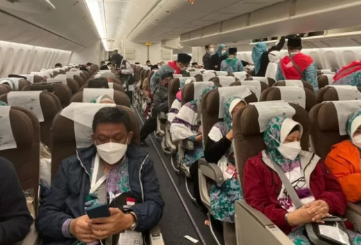 Jemaah Kelaparan saat Delay, Kemenag: Kita Protes, Saudi Airlines Minta Maaf