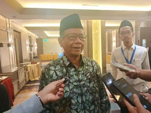 Bisa di Mana Saja, Mahfud Soroti Penahanan Febrie Adriansyah