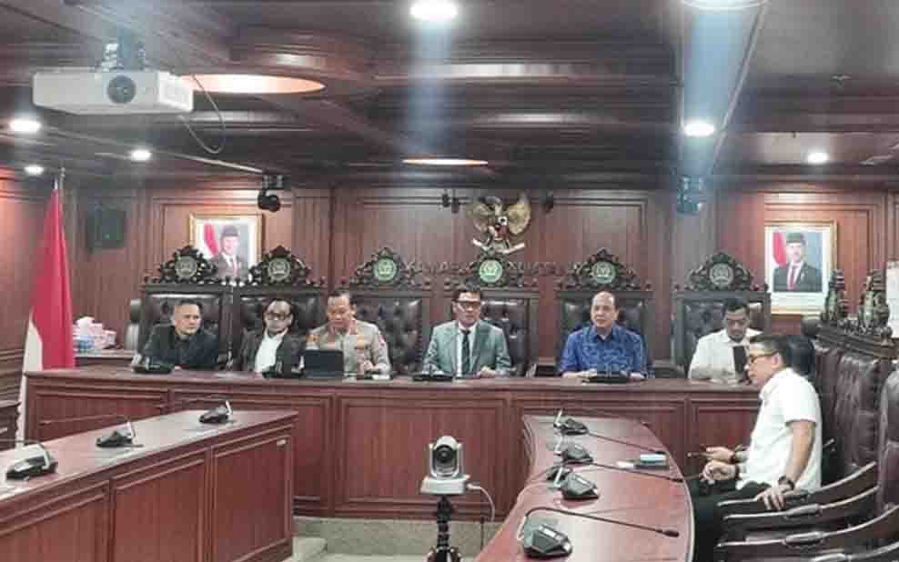 Sampaikan Pendapat Hak Warga, Habiburokhman Minta Rekening Botok Pati Segera Aktif