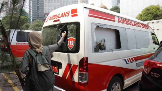Ambulans Tak Terbukti Bawa Batu dan Bensin, Pemprov DKI Tuntut Polisi Pulihkan Nama