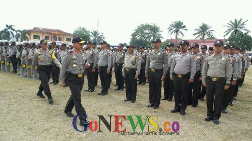 Pimpin Apel Gelar Pasukan Operasi Mantap Praja Siak 2017, Kapolda Riau Tegaskan Anggota Polri Bersikap Netral