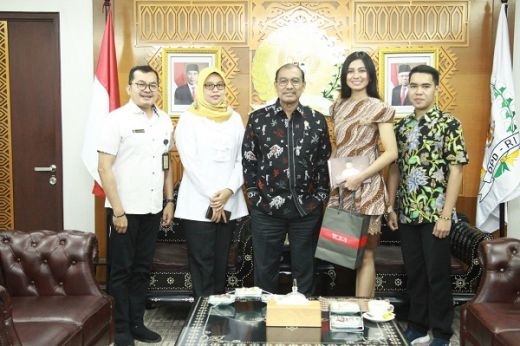Wakil Ketua DPD RI Dukung Yoan Clara Menjadi Putri Indonesia 2020