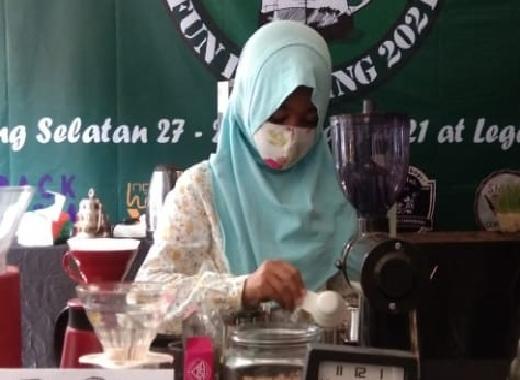 Gairahkan Bisnis Kopi, Barista Cilik Ramaikan Kompetisi di Tangsel
