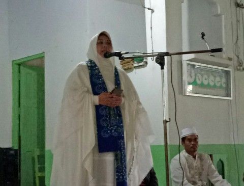 Lantik Pengurus BKMT Watang Bacukiki, Erna Rasyid Taufan: Sumber Ilmu Pengetahuan adalah Al Quran