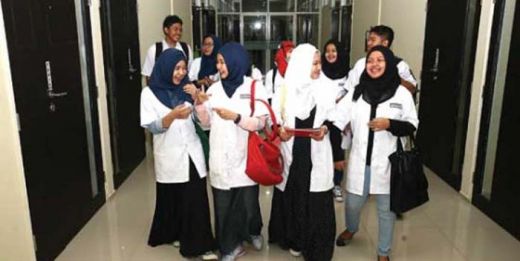 Uang Semester Nol Rupiah untuk Mahasiswa Kedokteran dari Keluarga Tak Mampu