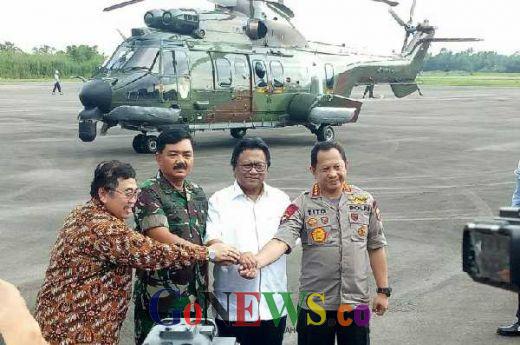 Panglima TNI, Kapolri dan Ketua DPD Bangga dengan Program Pengabdian Tanpa Batas di Entikong