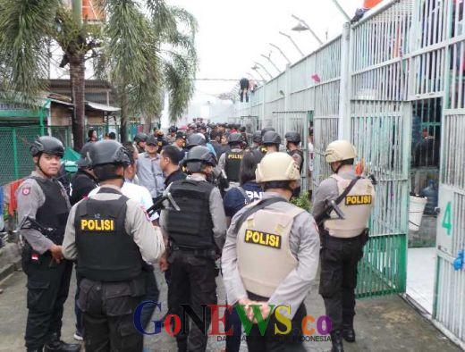 Pengejaran Tahanan Kabur di Polsek Kubu Berlanjut, Polisi Tangkap Warga Sipil Penyuplai Gergaji ke Sel