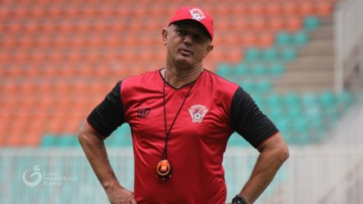 Gomes Siap Tanggung Jawab Kekalahan Telak Kalteng Putra