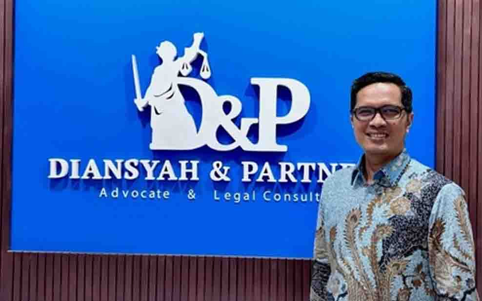 Diperiksa Terkait TPPU, Eks Jampidsus Didampingi Pengacara Baru Febri Diansyah