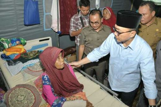 Tiba di NTB, Ketua MPR Kunjungi Pasien Korabn Gempa di RSUD Kota Mataram