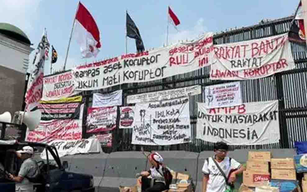 Cegah Rusuh Demo DPR, Aparat Tahan Sejumlah Orang Sejak Malam