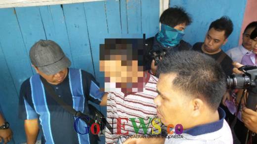 Potret Nopol Mobil Anggota, Seorang Pria Mencurigakan Diamankan dari Kampung Dalam