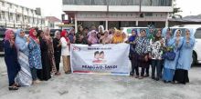 Atur Strategi Pemenangan Prabowo-Sandi, Emak-emak Ini Sambangi Markas RN PAS Riau