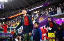 Viral Bocah Indonesia Dampingi Christiano Ronaldo Saat Spanyol Vs Ghana di Piala Dunia