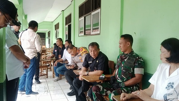 PJ Bupati Purwakarta Pantau Proses Pemungutan Suara Bersama Forkopimda